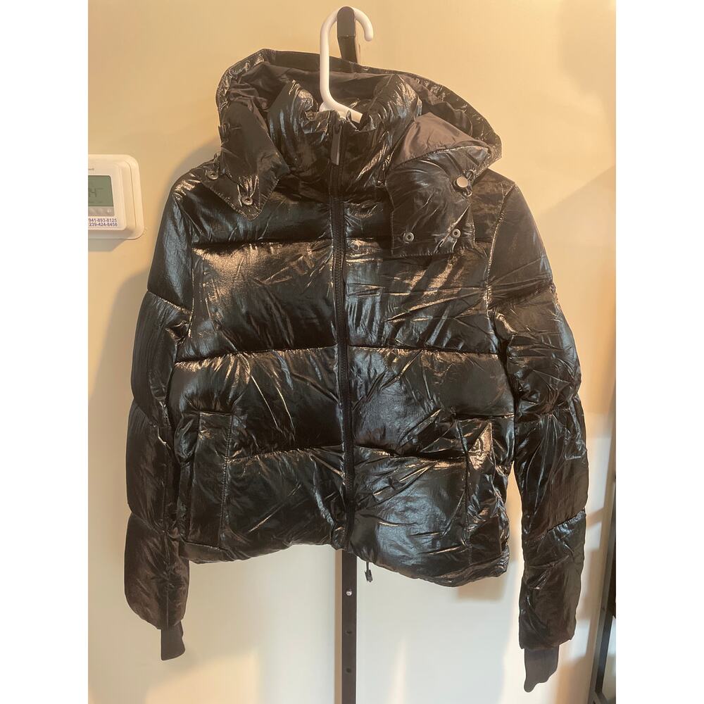 NWT BCBGMAXAZRIA Metallic Quilted Cropped Puffer Coat Hood Women's M Black - Picture 3 of 10